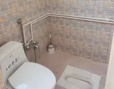 توالت فرنگی و توالت ایرانی سرویس بهداشتی آپارتمان در بندر عباس